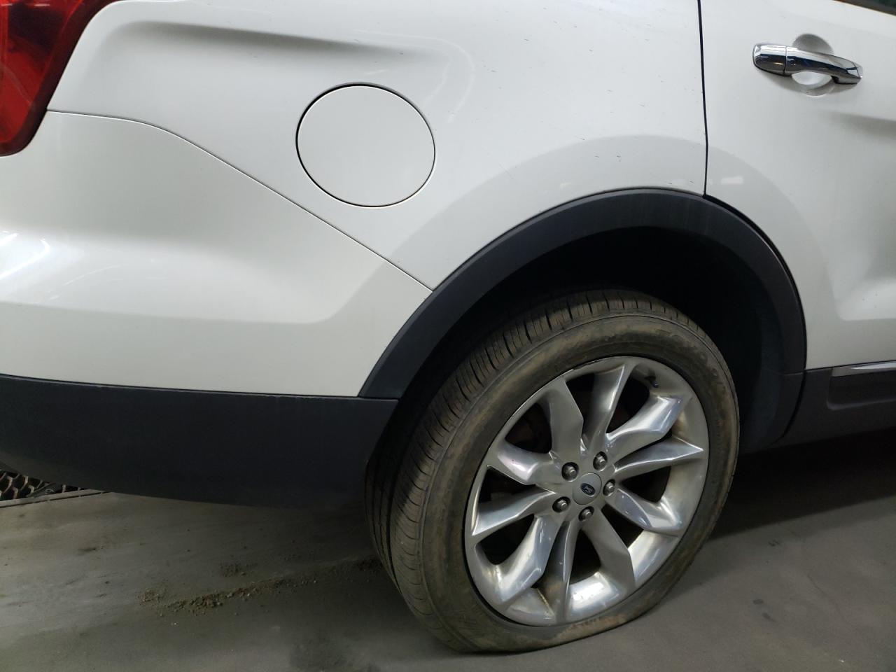 Photo 9 from auction – 2014 FORD EXPLORER L with VIN 1FM5K8F81EGB68560