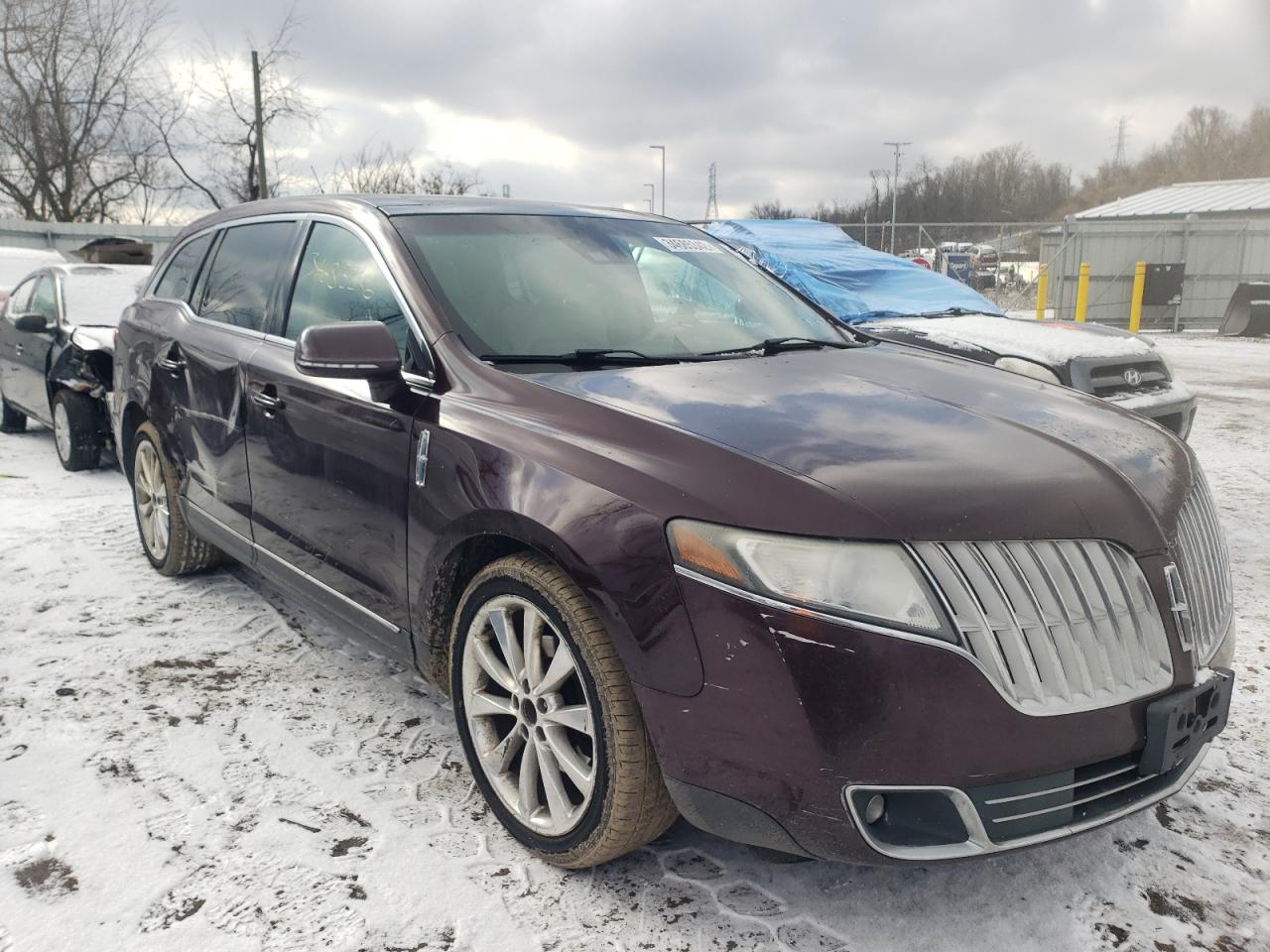 LINCOLN MKT 2011 with VIN 2LMHJ5AR1BBJ54163 - Photo from auction