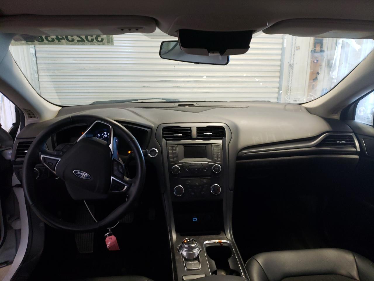 Photo 9 from auction – 2018 FORD FUSION SE with VIN 3FA6P0LU0JR132347
