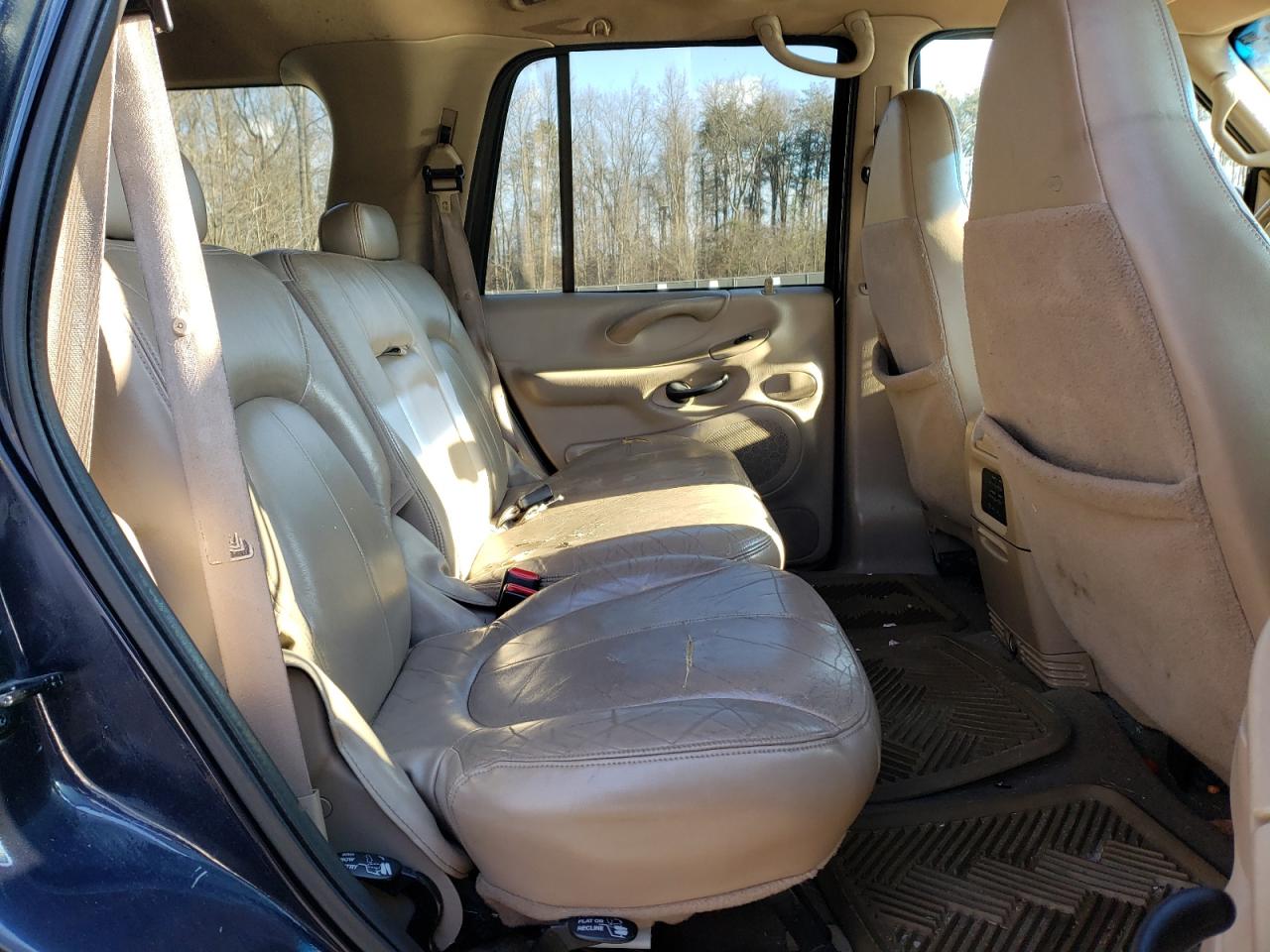Photo 6 from auction – 2001 FORD EXPEDITION with VIN 1FMPU16L51LB19488