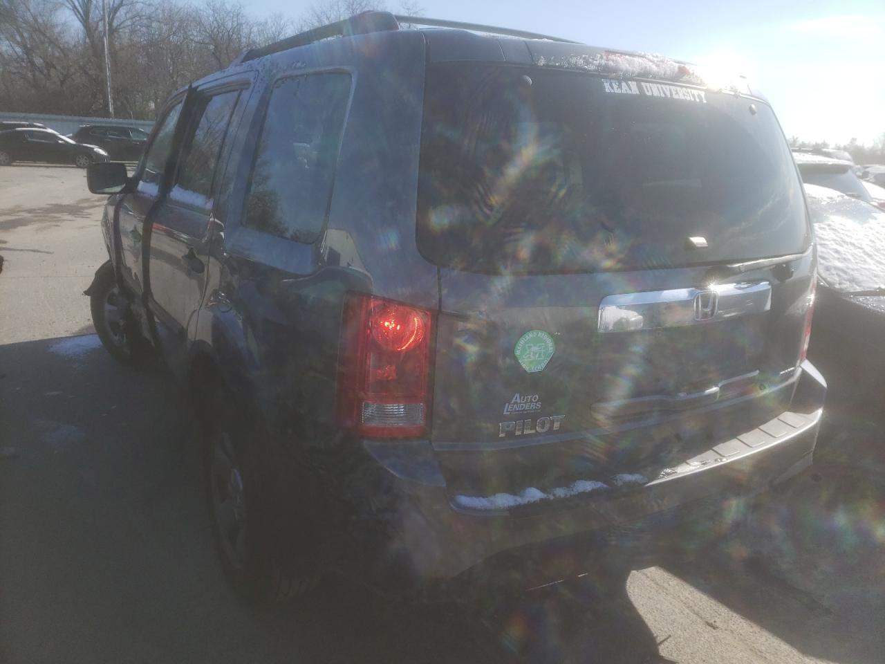Photo 3 from auction – 2015 HONDA PILOT LX with VIN 5FNYF4H21FB023764