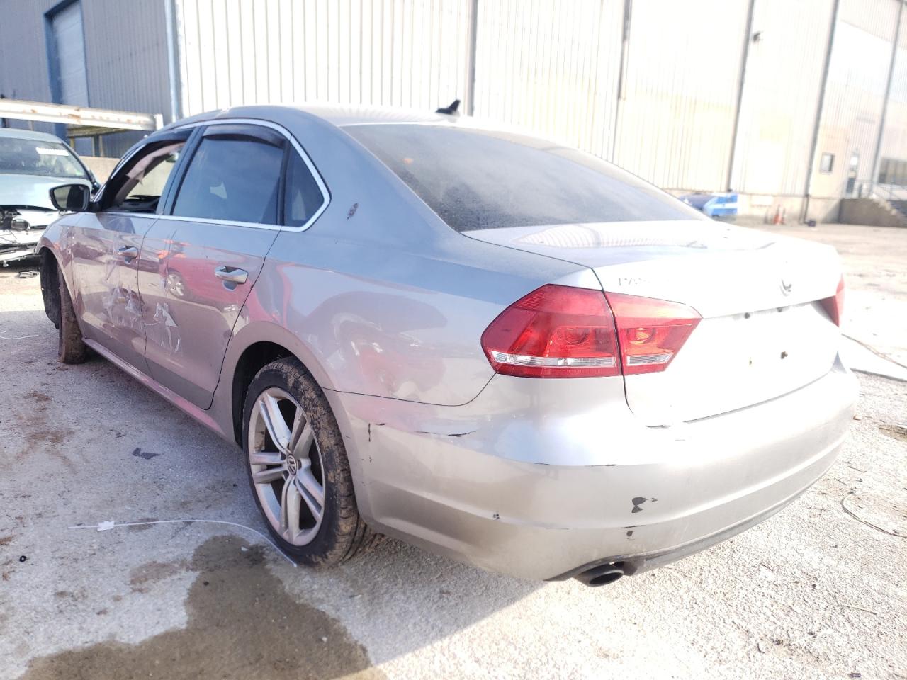 Photo 3 from auction – 2014 VOLKSWAGEN PASSAT SE with VIN 1VWBT7A35EC096342