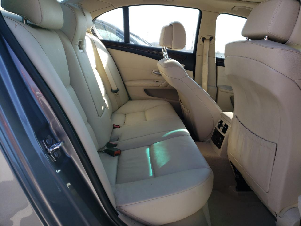 Photo 6 from auction – 2008 BMW 550 I with VIN WBANW53548CT53664