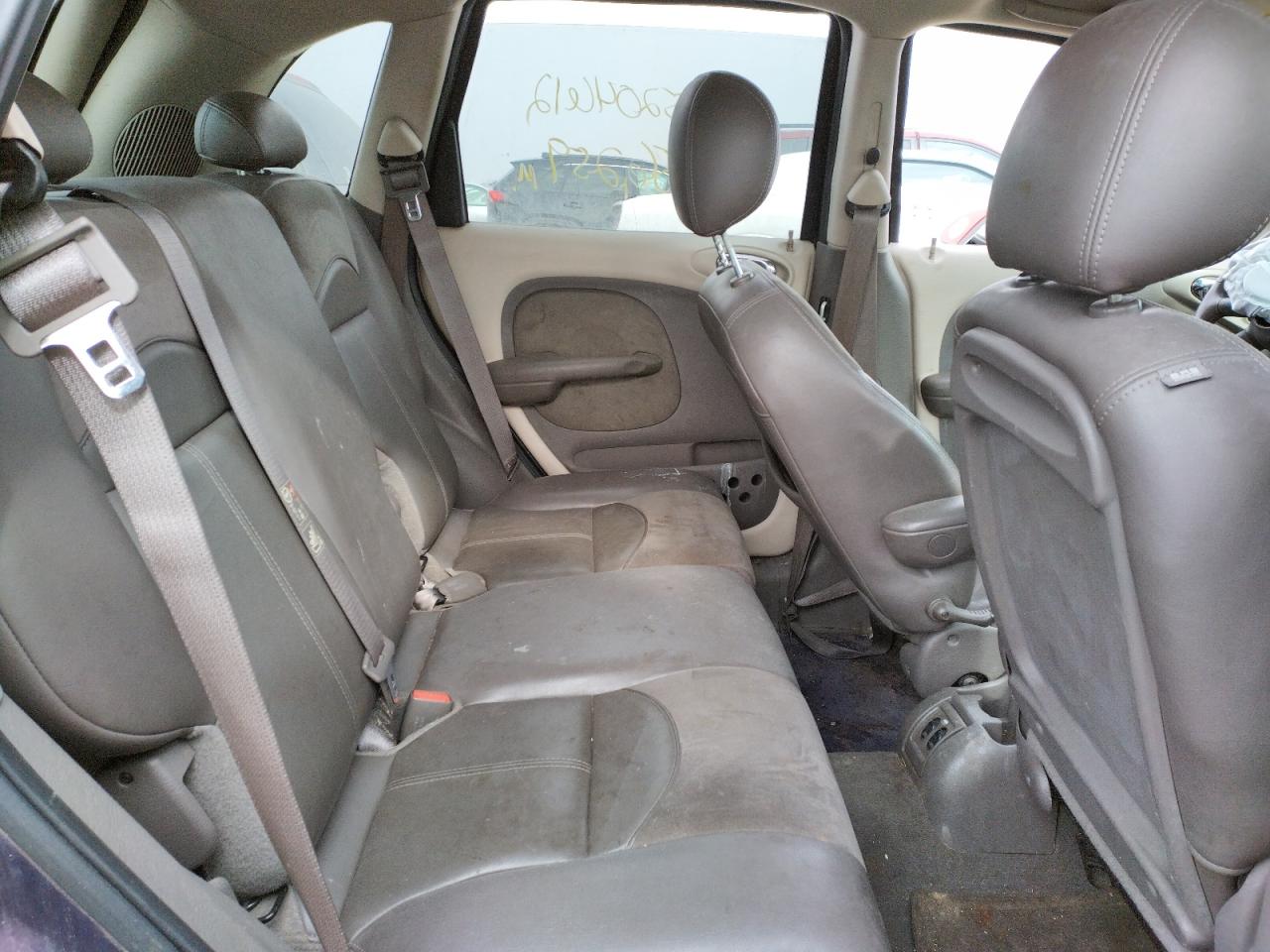 Photo 6 from auction – 2004 CHRYSLER PT CRUISER with VIN 3C8FY68B74T209612