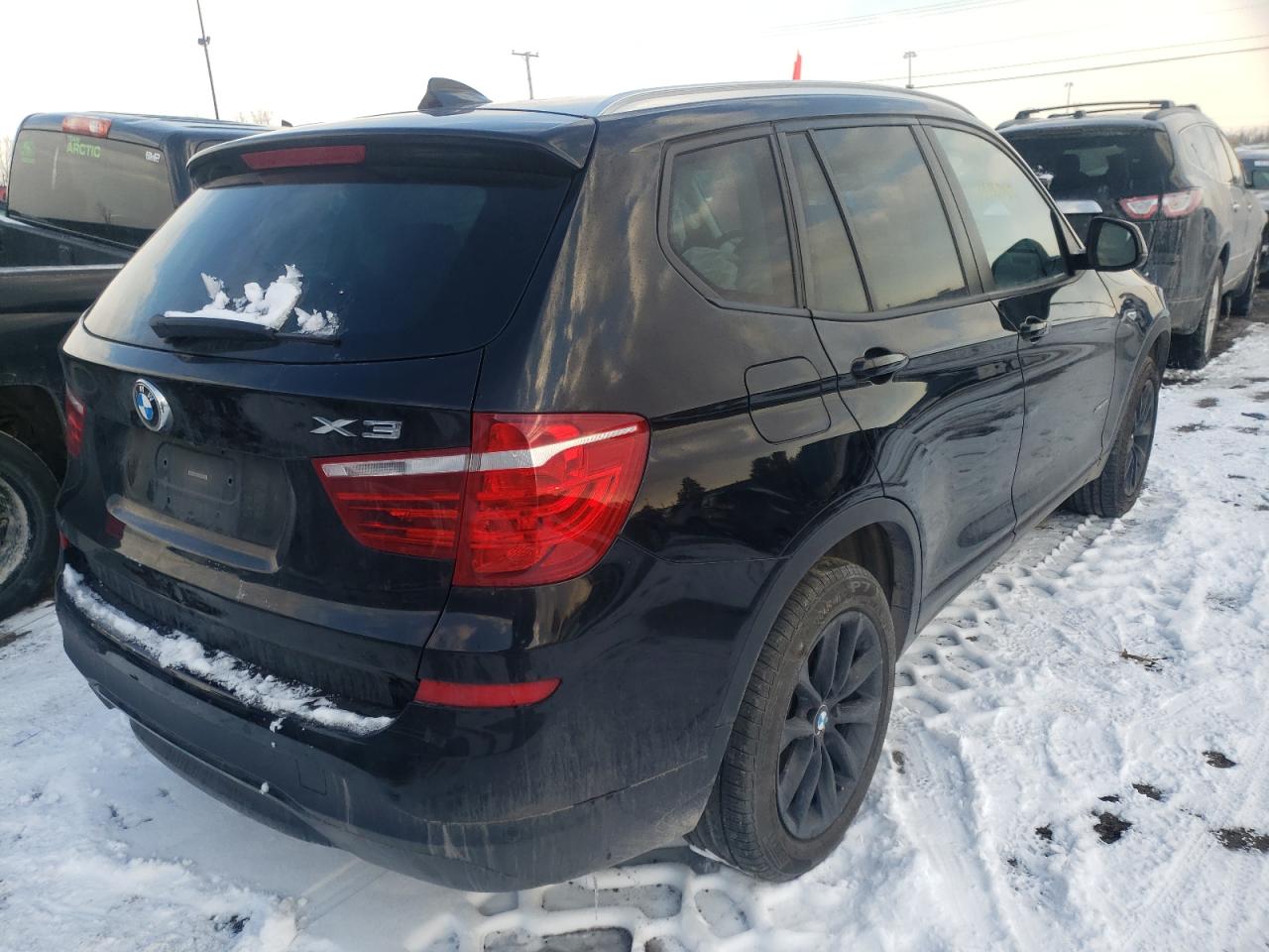 Photo 4 from auction – 2017 BMW X3 XDRIVE2 with VIN 5UXWX9C33H0W68675