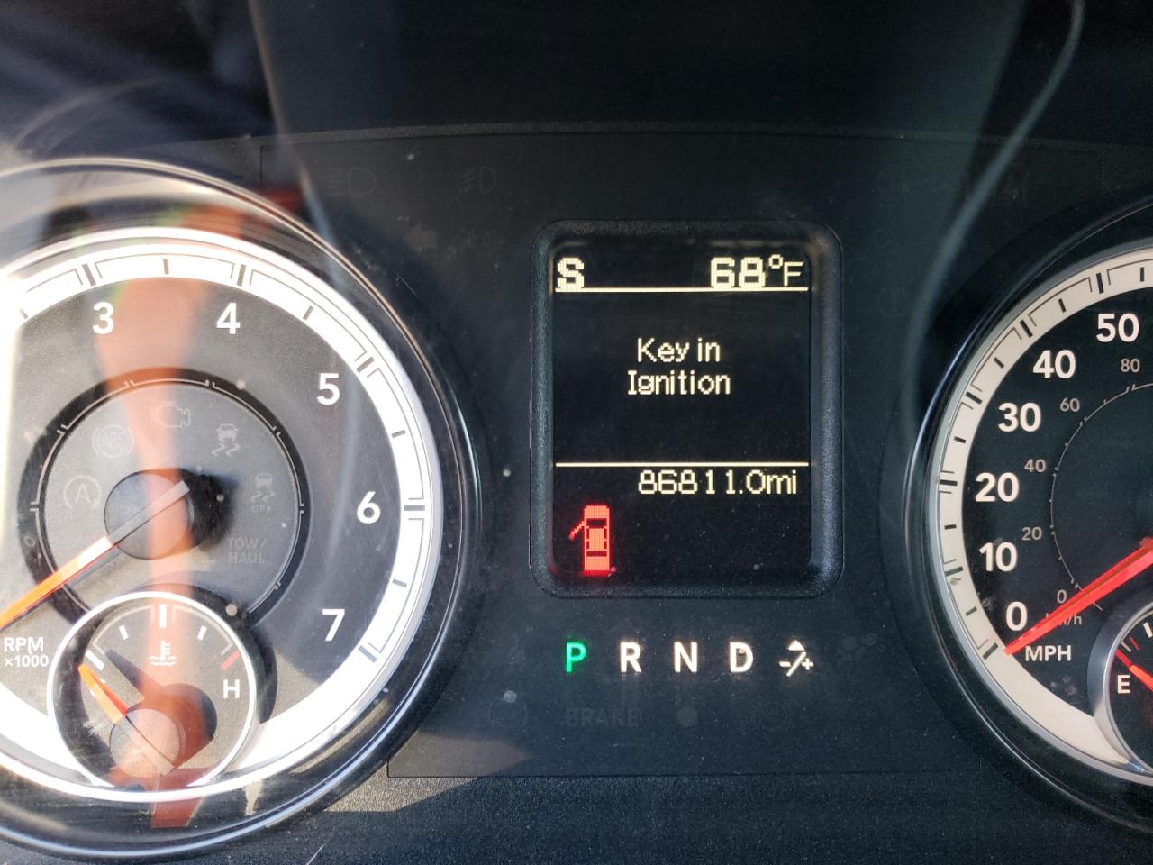 Photo 8 from auction – 2015 RAM 1500 ST with VIN 3C6RR7KT6FG676588