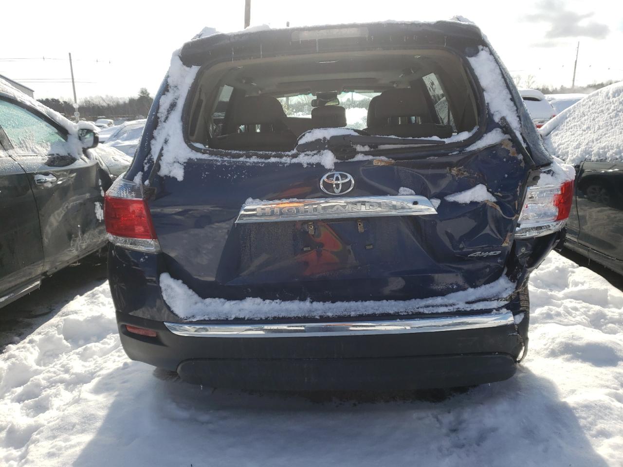 Photo 9 from auction – 2013 TOYOTA HIGHLANDER with VIN 5TDBK3EH4DS265252