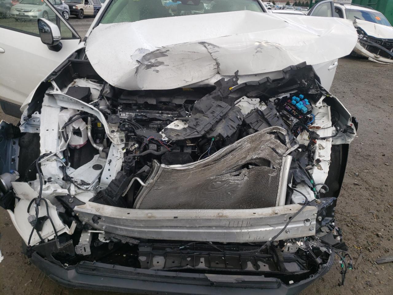 Photo 7 from auction – 2020 TOYOTA RAV4 XLE with VIN JTMP1RFV1LD525357