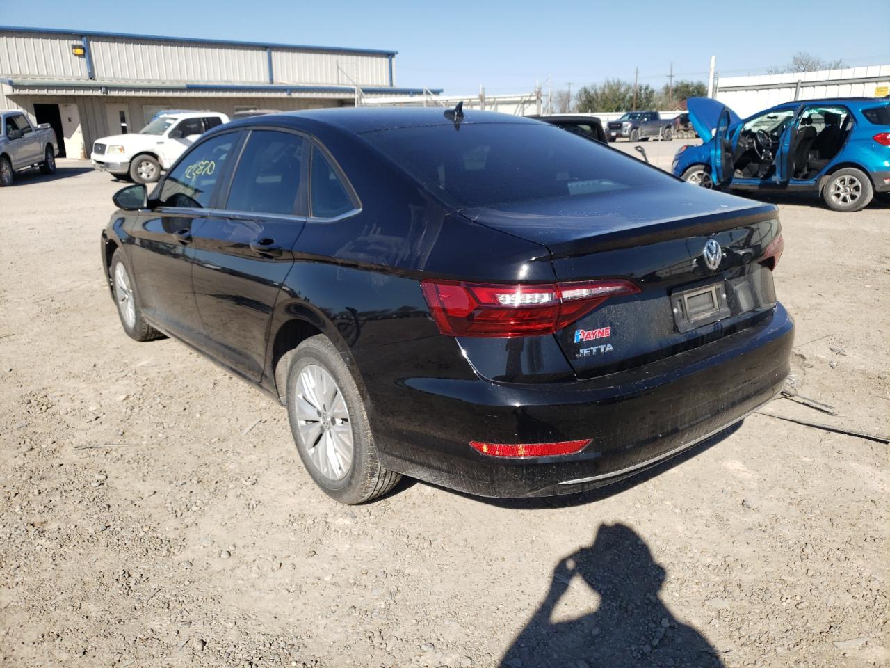 Photo 3 from auction – 2020 VOLKSWAGEN JETTA S with VIN 3VWCB7BU2LM065320