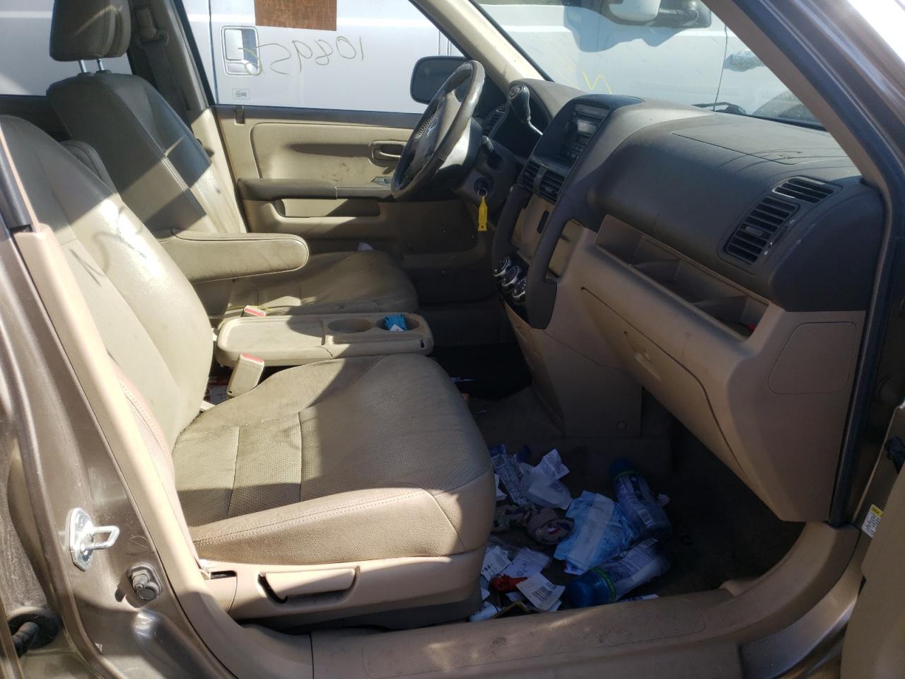 Photo 5 from auction – 2006 HONDA CR-V SE with VIN JHLRD78956C047350