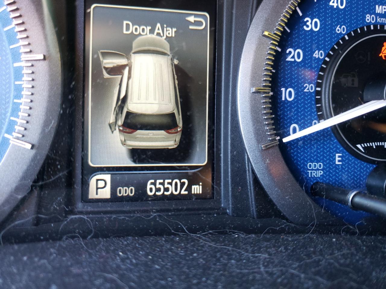 Photo 8 from auction – 2015 TOYOTA SIENNA XLE with VIN 5TDYK3DC3FS537745