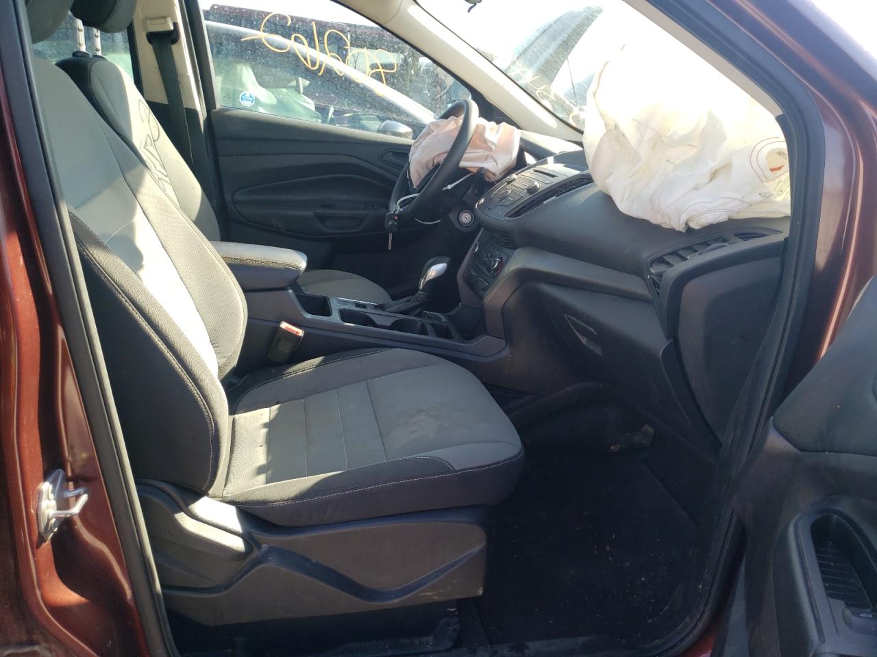 Photo 5 from auction – 2018 FORD ESCAPE S with VIN 1FMCU0F75JUB81429