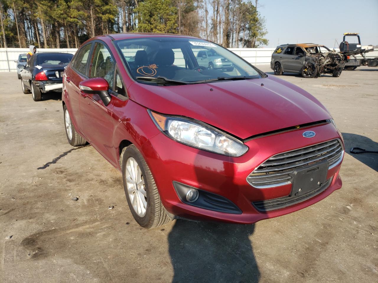 FORD FIESTA SE 2014 with VIN 3FADP4BJ3EM131072 - Photo from auction