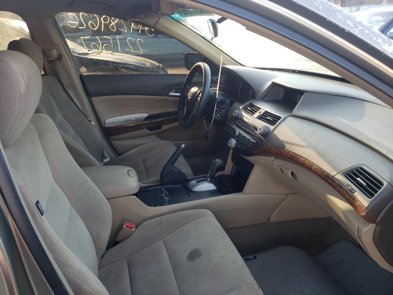 Photo 5 from auction – 2008 HONDA ACCORD with VIN JHMCP26798C009524