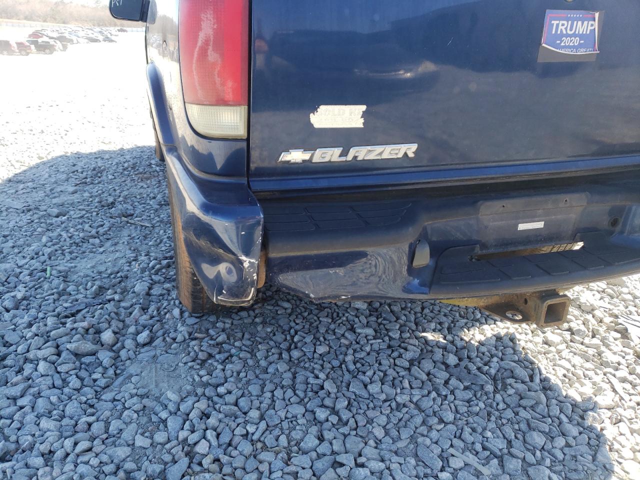 Photo 9 from auction – 2004 CHEVROLET BLAZER with VIN 1GNDT13X24K105535