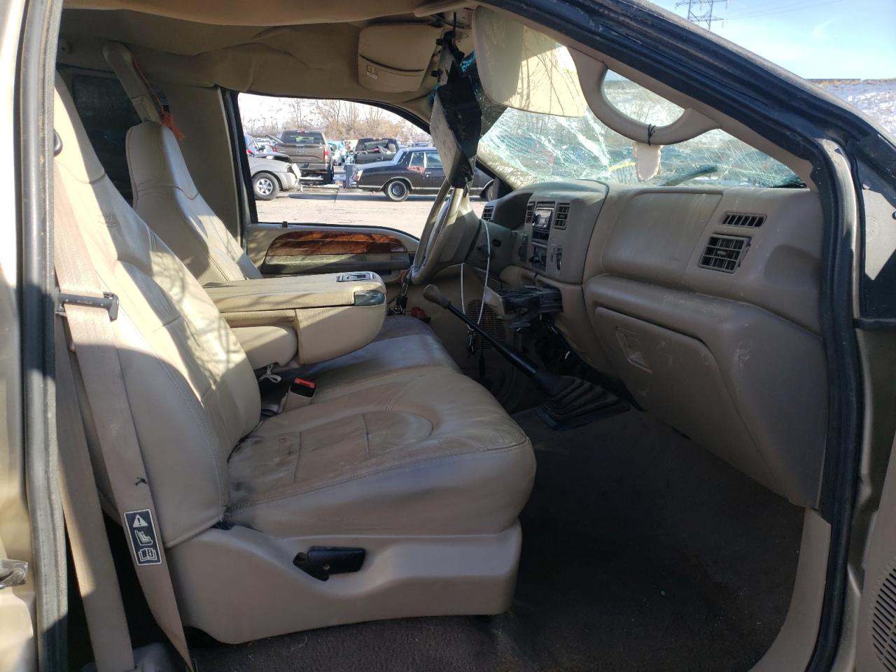 Photo 5 from auction – 2000 FORD F250 SUPER with VIN 1FTNX21F4YEC71819