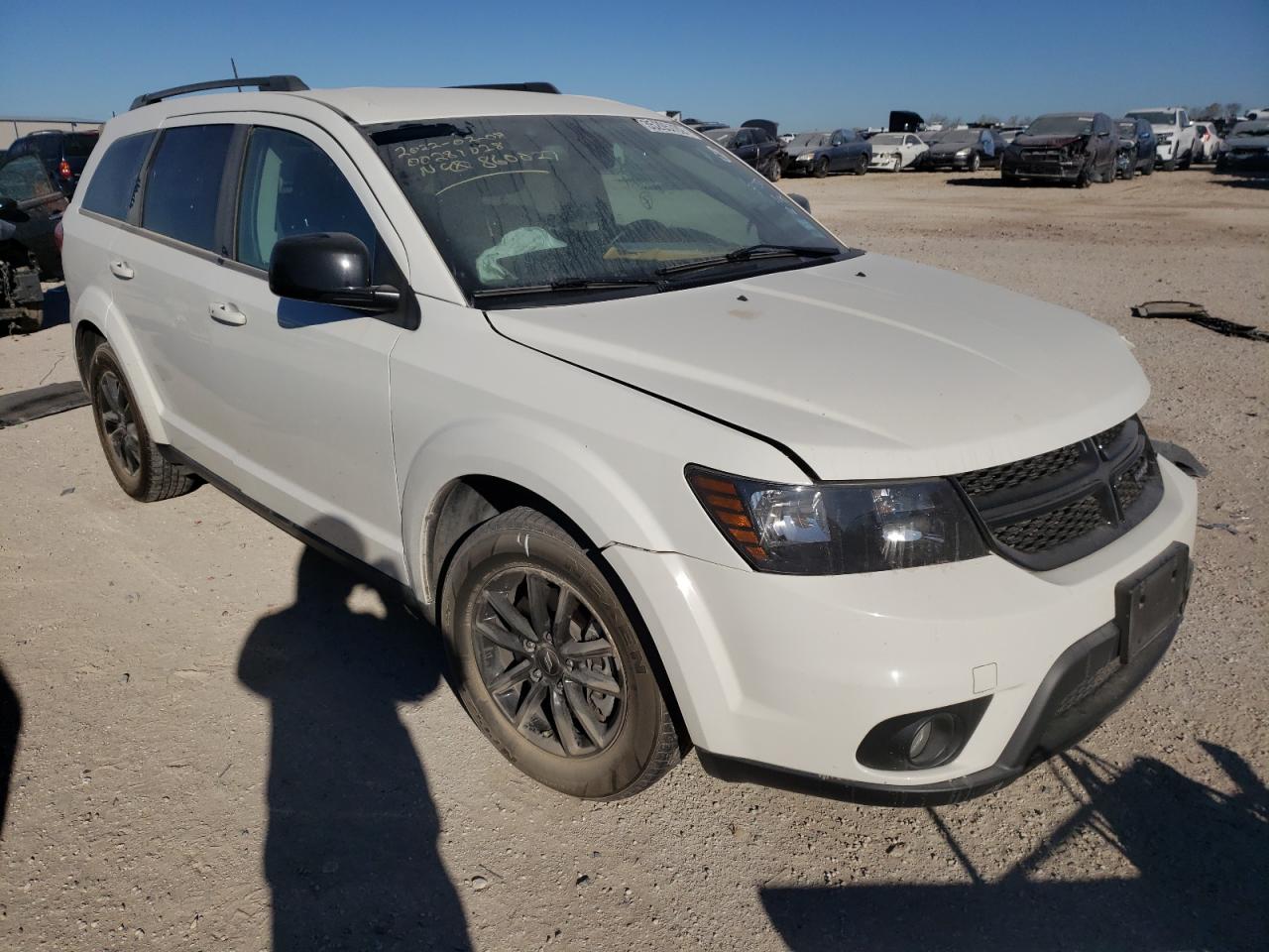 DODGE JOURNEY SE 2019 with VIN 3C4PDCBBXKT860027 - Photo from auction
