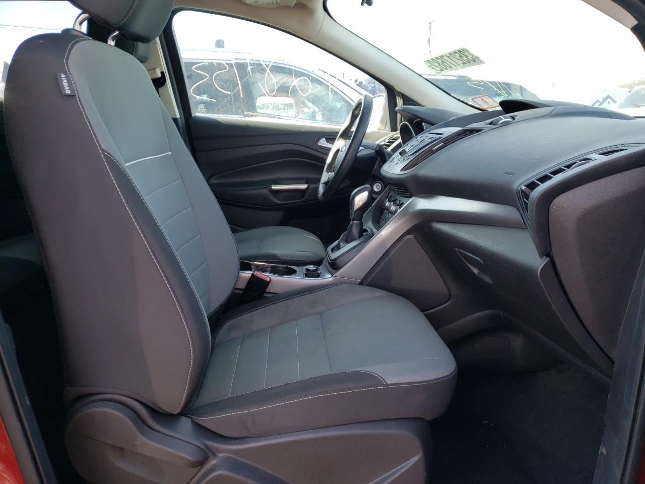 Photo 5 from auction – 2015 FORD ESCAPE SE with VIN 1FMCU9GXXFUC54692
