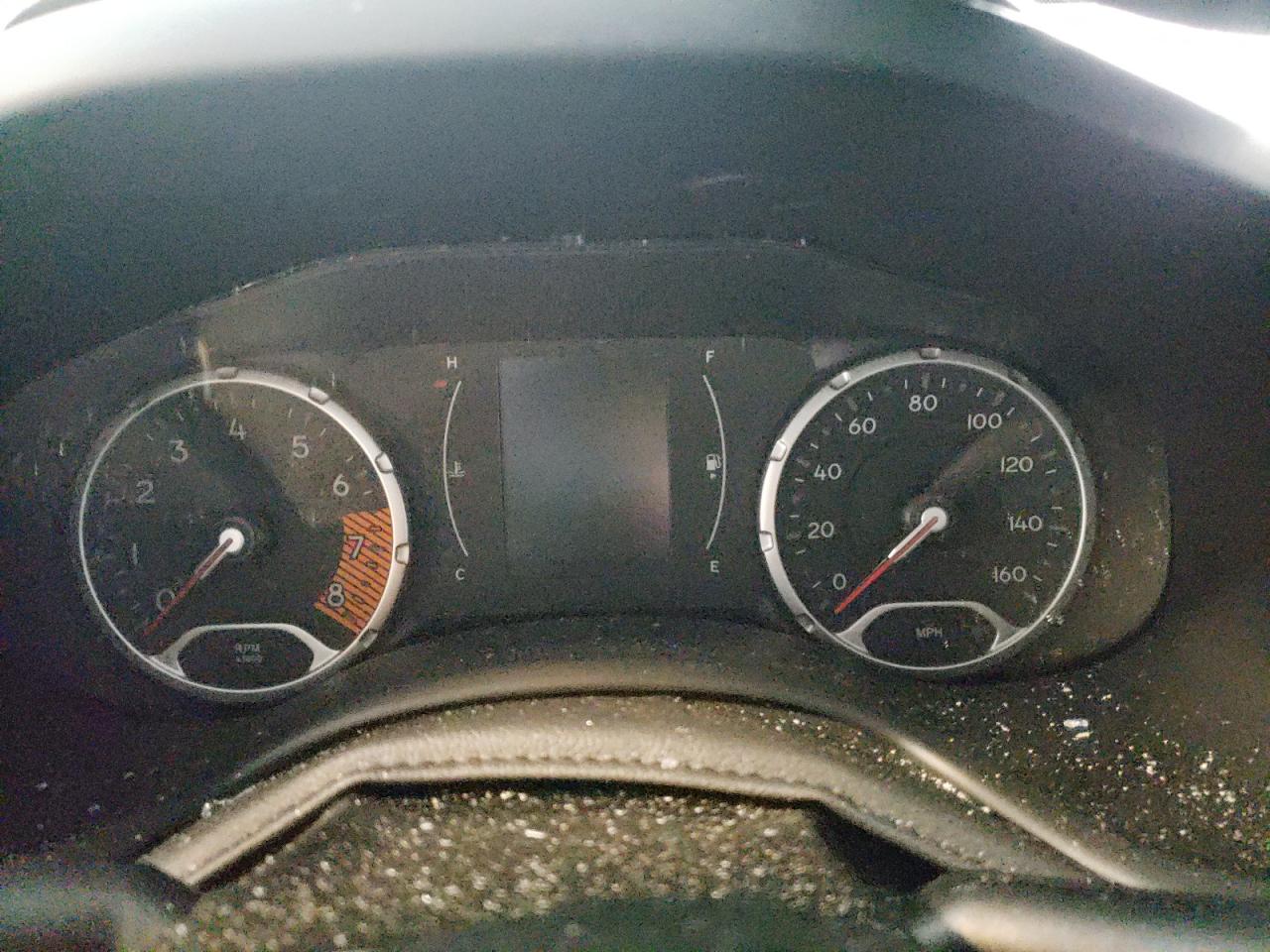 Photo 8 from auction – 2020 JEEP RENEGADE L with VIN ZACNJBBB5LPL33075