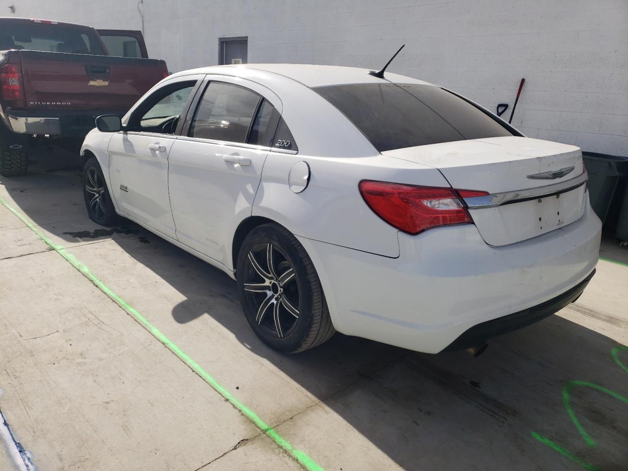 Photo 3 from auction – 2011 CHRYSLER 200 S with VIN 1C3BC8FG3BN601223