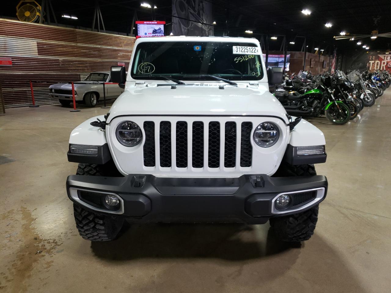 Photo 2 from auction – 2021 JEEP GLADIATOR with VIN 1C6HJTAGXML551206
