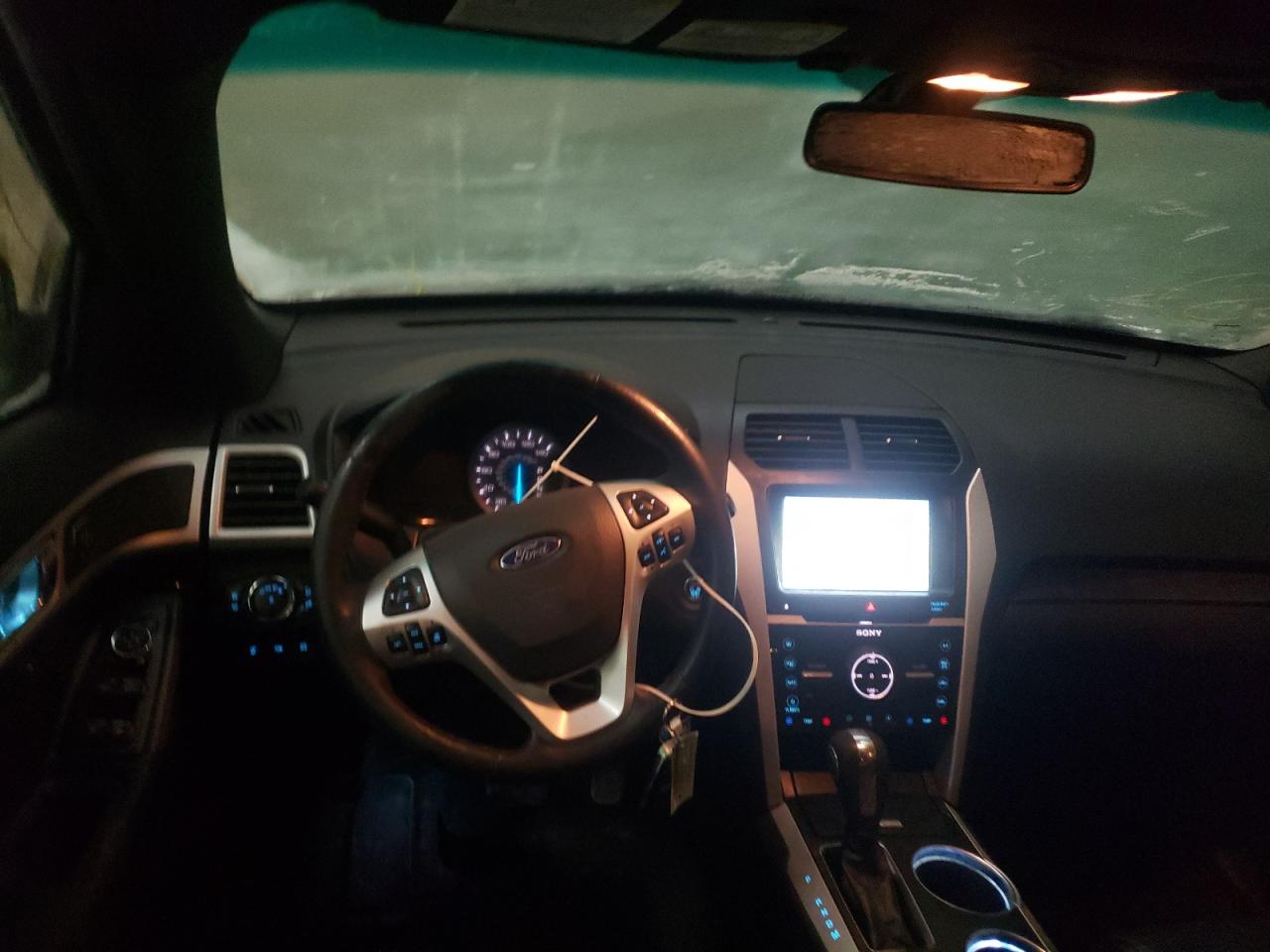 Photo 9 from auction – 2014 FORD EXPLORER L with VIN 1FM5K8F85EGA68641