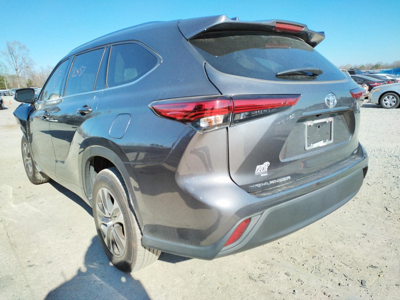 Photo 3 from auction – 2020 TOYOTA HIGHLANDER with VIN 5TDGZRAH9LS511849