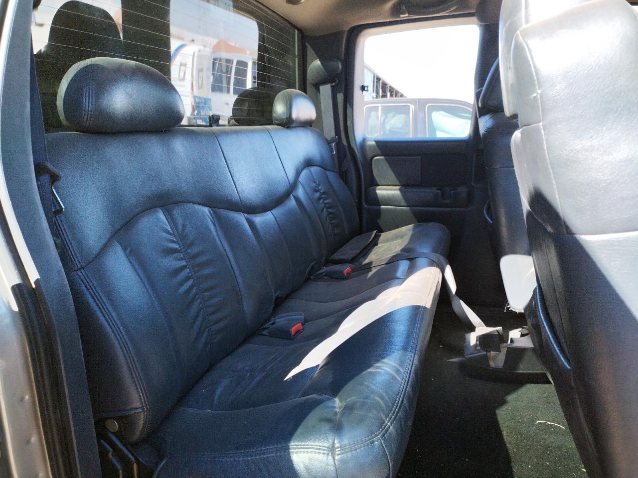 Photo 6 from auction – 2002 CHEVROLET SILVERADO with VIN 1GCHK29U42E129234