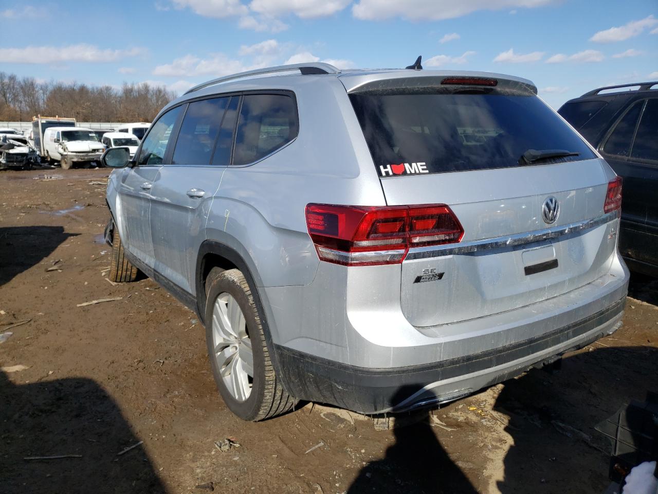 Photo 3 from auction – 2019 VOLKSWAGEN ATLAS SE with VIN 1V2UR2CA4KC521665