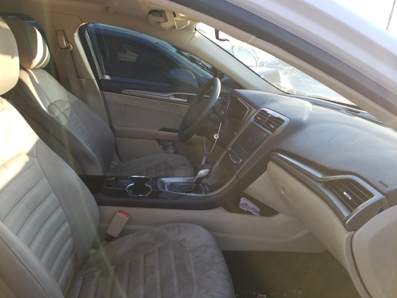 صورة رقم 5 من المزاد - 2014 FORD FUSION SE مع VIN 1FA6P0HD4E5386306