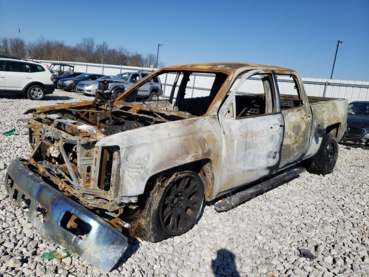 Photo 2 from auction – 2014 CHEVROLET SILVERADO with VIN 3GCUKREC7EG212304
