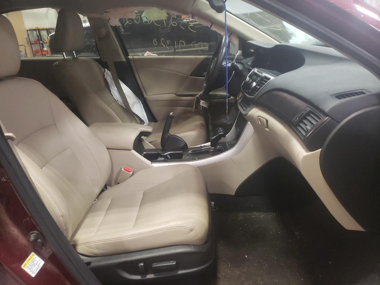 Photo 5 from auction – 2014 HONDA ACCORD EXL with VIN 1HGCR3F85EA042295
