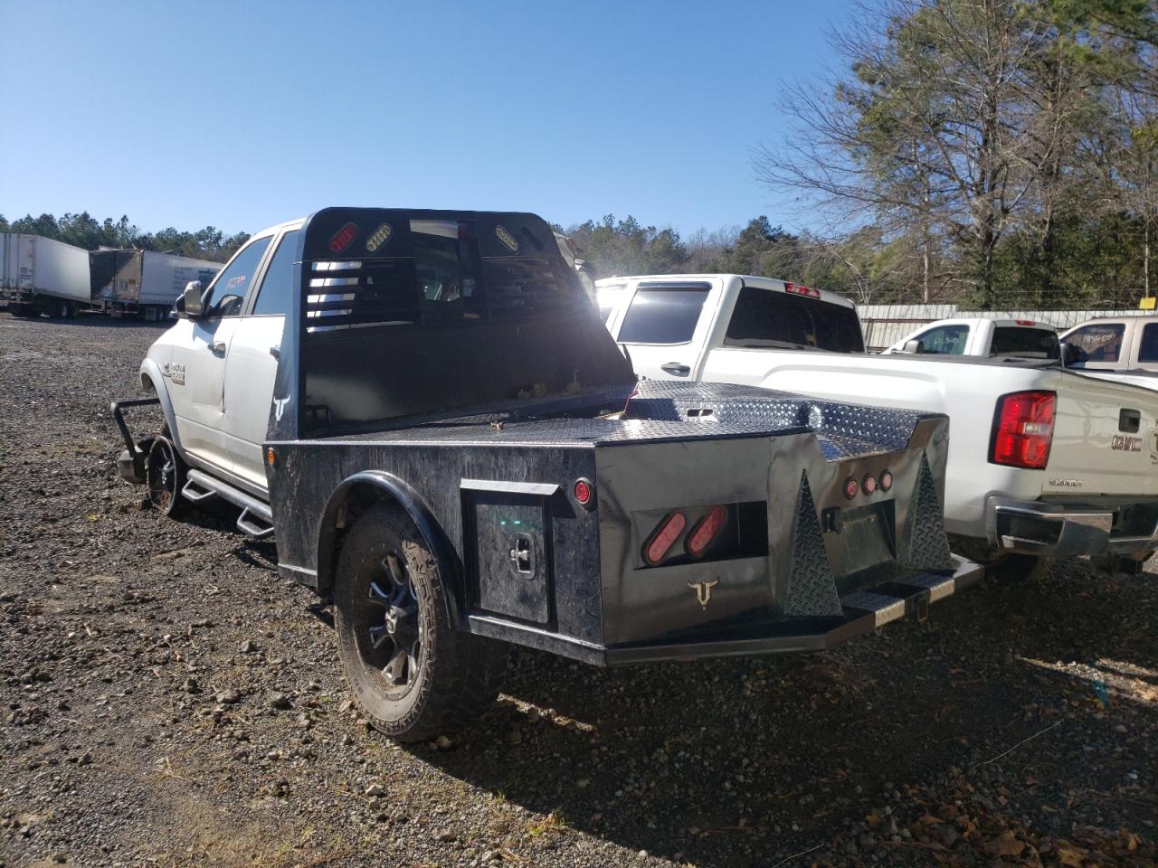 Photo 3 from auction – 2017 RAM 2500 LARAM with VIN 3C6UR5FL8HG581008