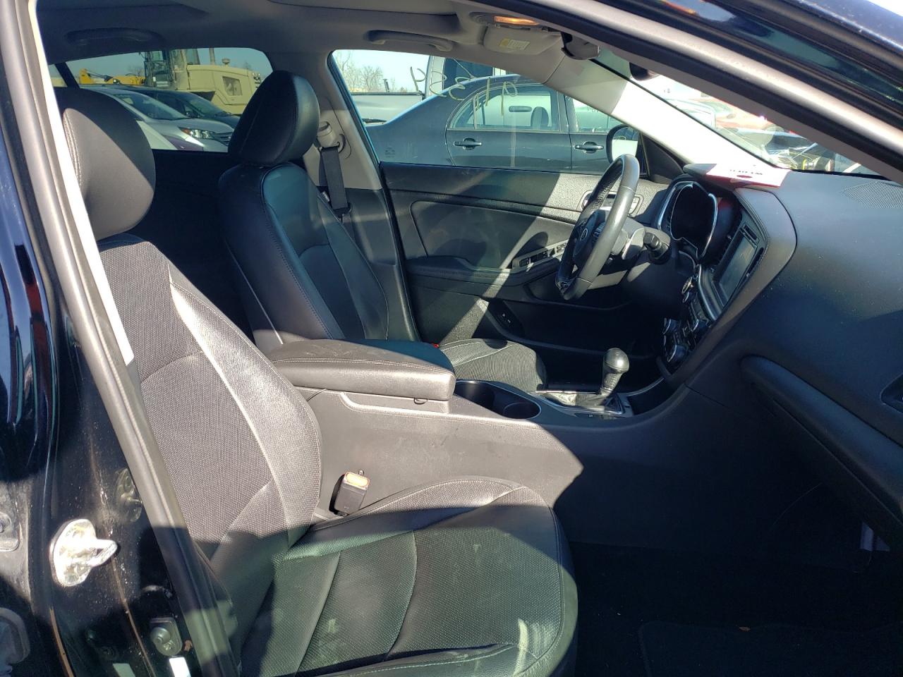 Photo 5 from auction – 2014 KIA OPTIMA SX with VIN 5XXGR4A62EG266124