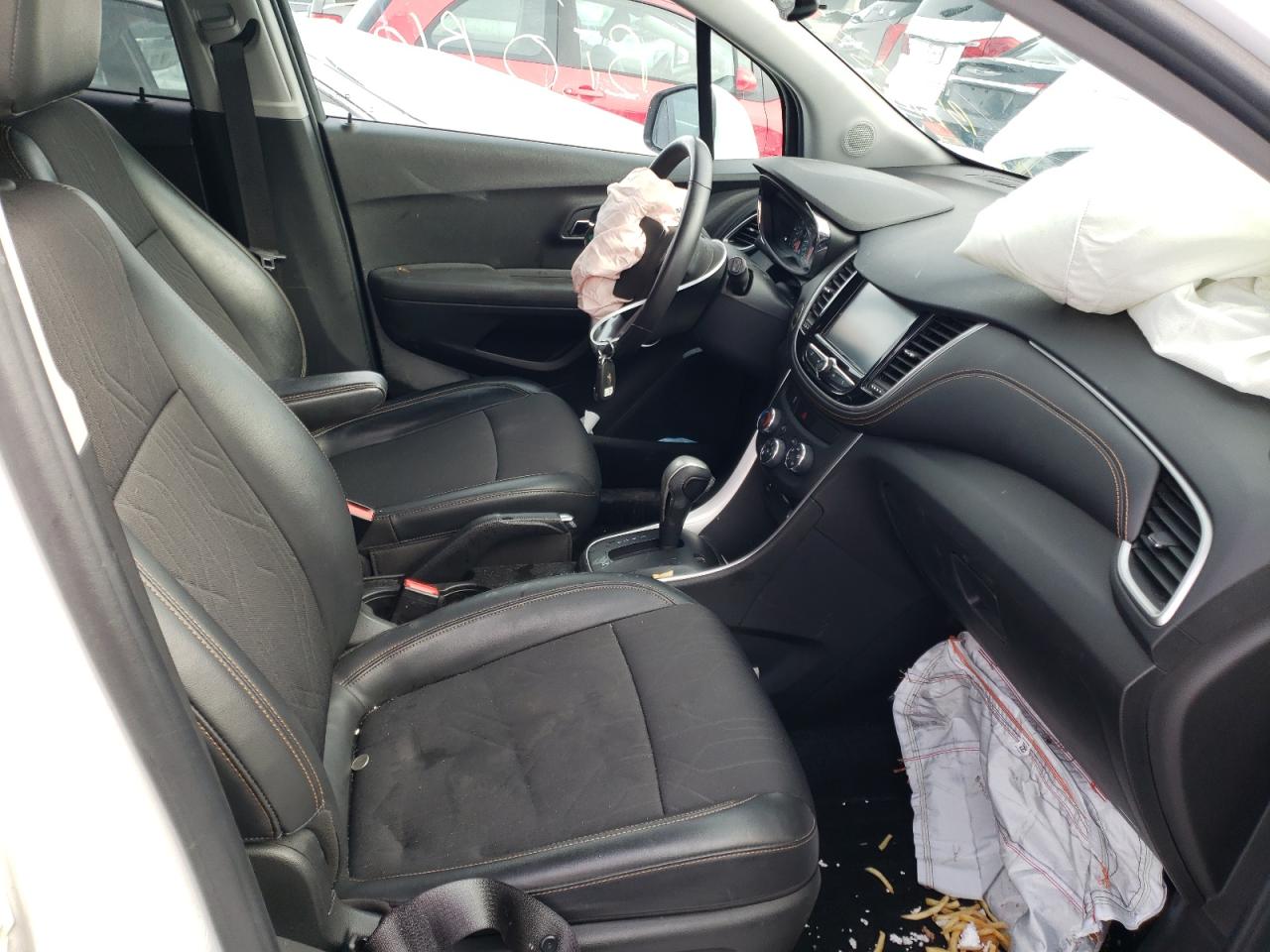 Photo 5 from auction – 2017 CHEVROLET TRAX 1LT with VIN KL7CJPSB6HB198808
