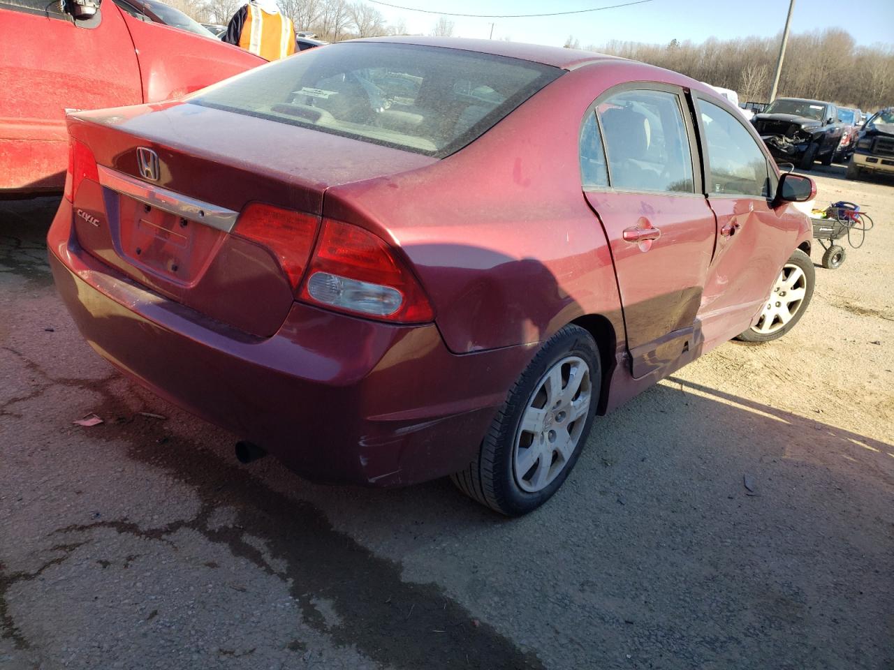 Photo 4 from auction – 2010 HONDA CIVIC LX with VIN 19XFA1F55AE016073