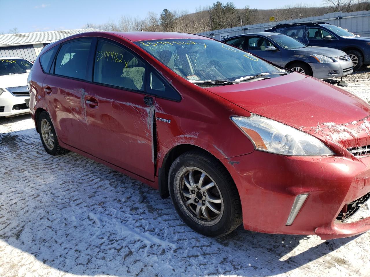 Photo 9 from auction – 2014 TOYOTA PRIUS V with VIN JTDZN3EU8E3307315