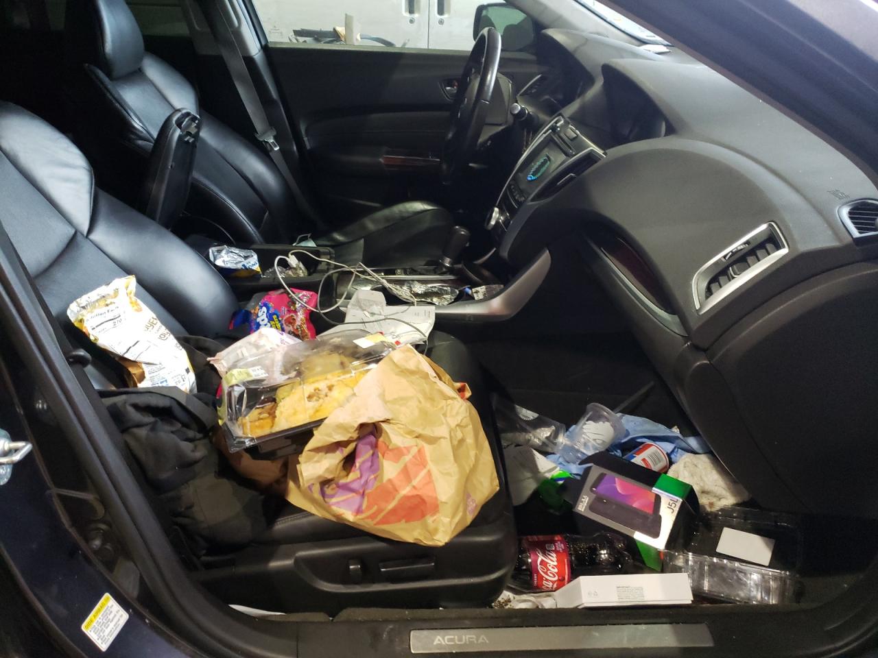 Photo 5 from auction – 2015 ACURA TLX TECH with VIN 19UUB1F56FA003350
