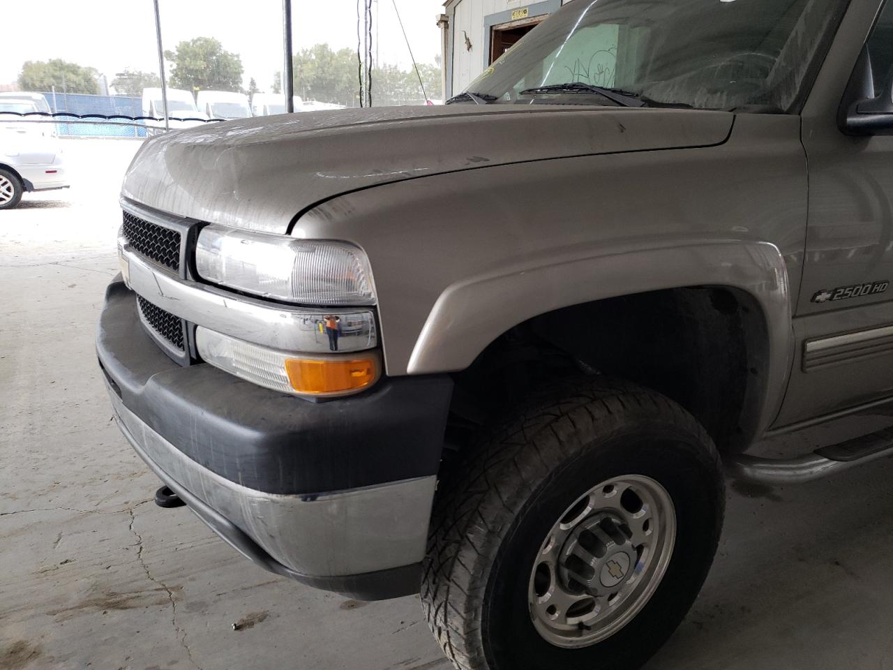 Photo 9 from auction – 2002 CHEVROLET SILVERADO with VIN 1GCHK29U92E101770