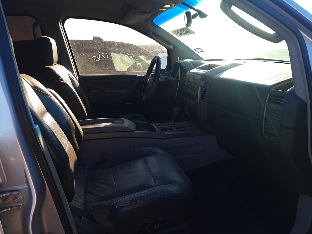 Photo 5 from auction – 2004 NISSAN TITAN XE with VIN 1N6AA07A04N584969