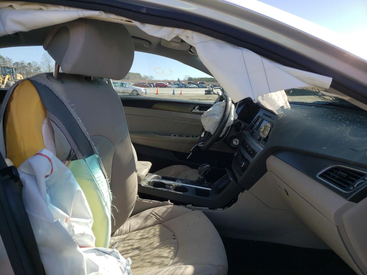 Photo 5 from auction – 2015 HYUNDAI SONATA SPO with VIN 5NPE34AF8FH084586