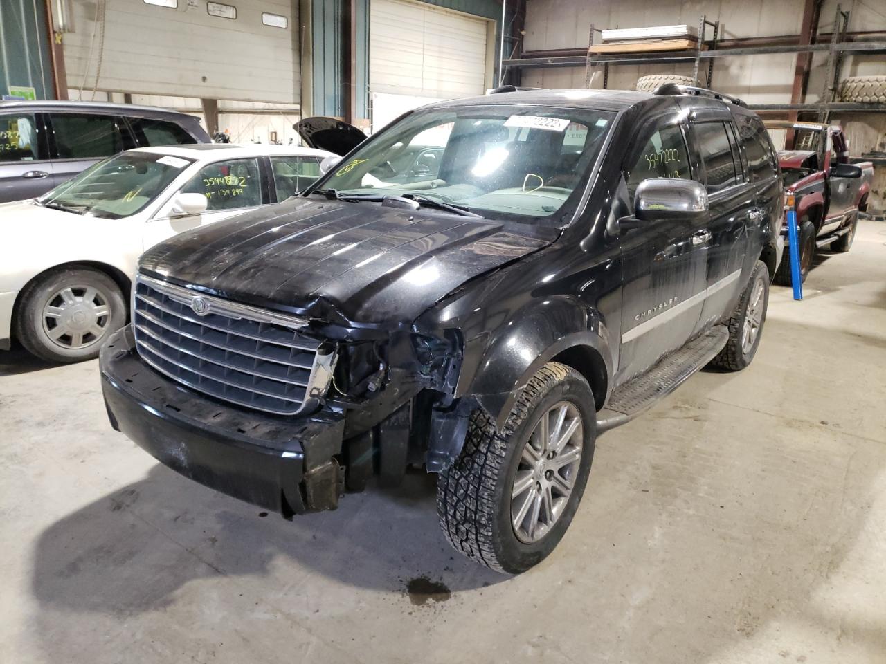 Photo 2 from auction – 2007 CHRYSLER ASPEN LIMI with VIN 1A8HW582X7F582855