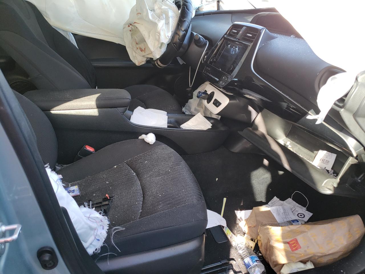 Photo 5 from auction – 2017 TOYOTA PRIUS with VIN JTDKBRFU4H3567128