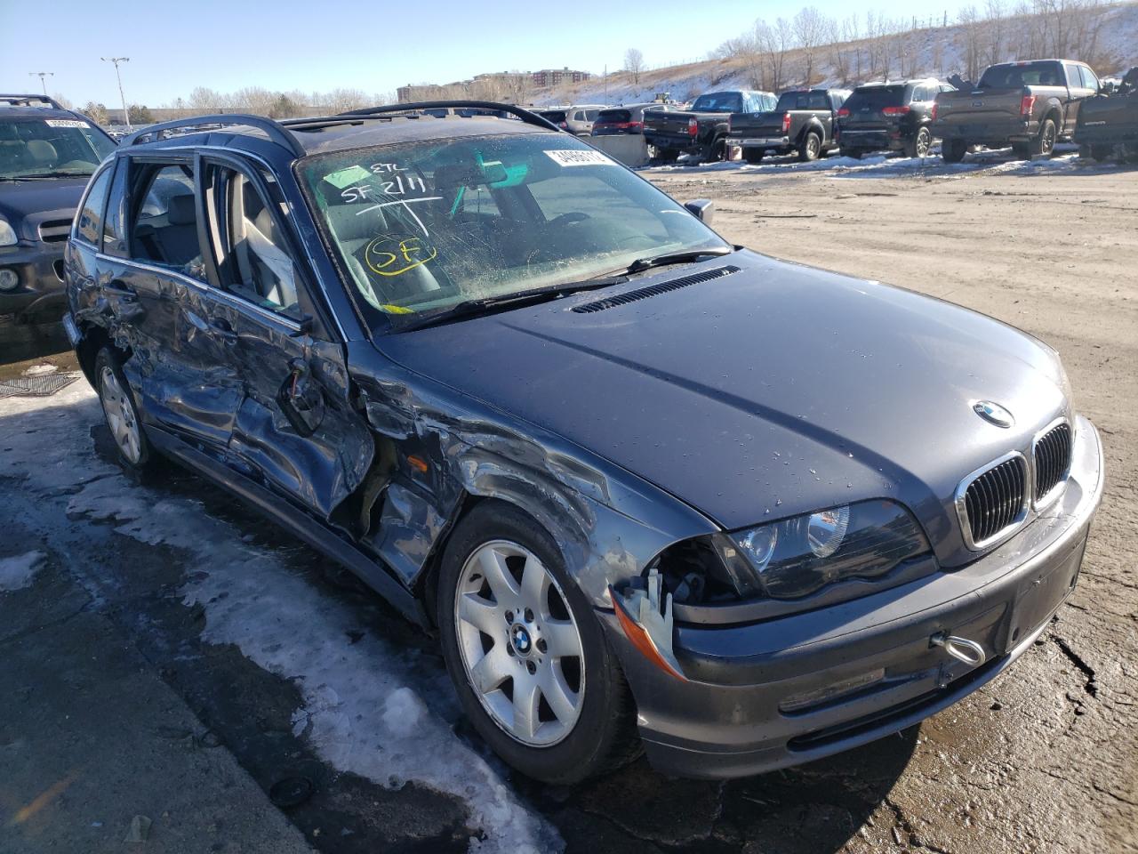 BMW 325 IT 2001 with VIN WBAAW33471ET41285 - Photo from auction
