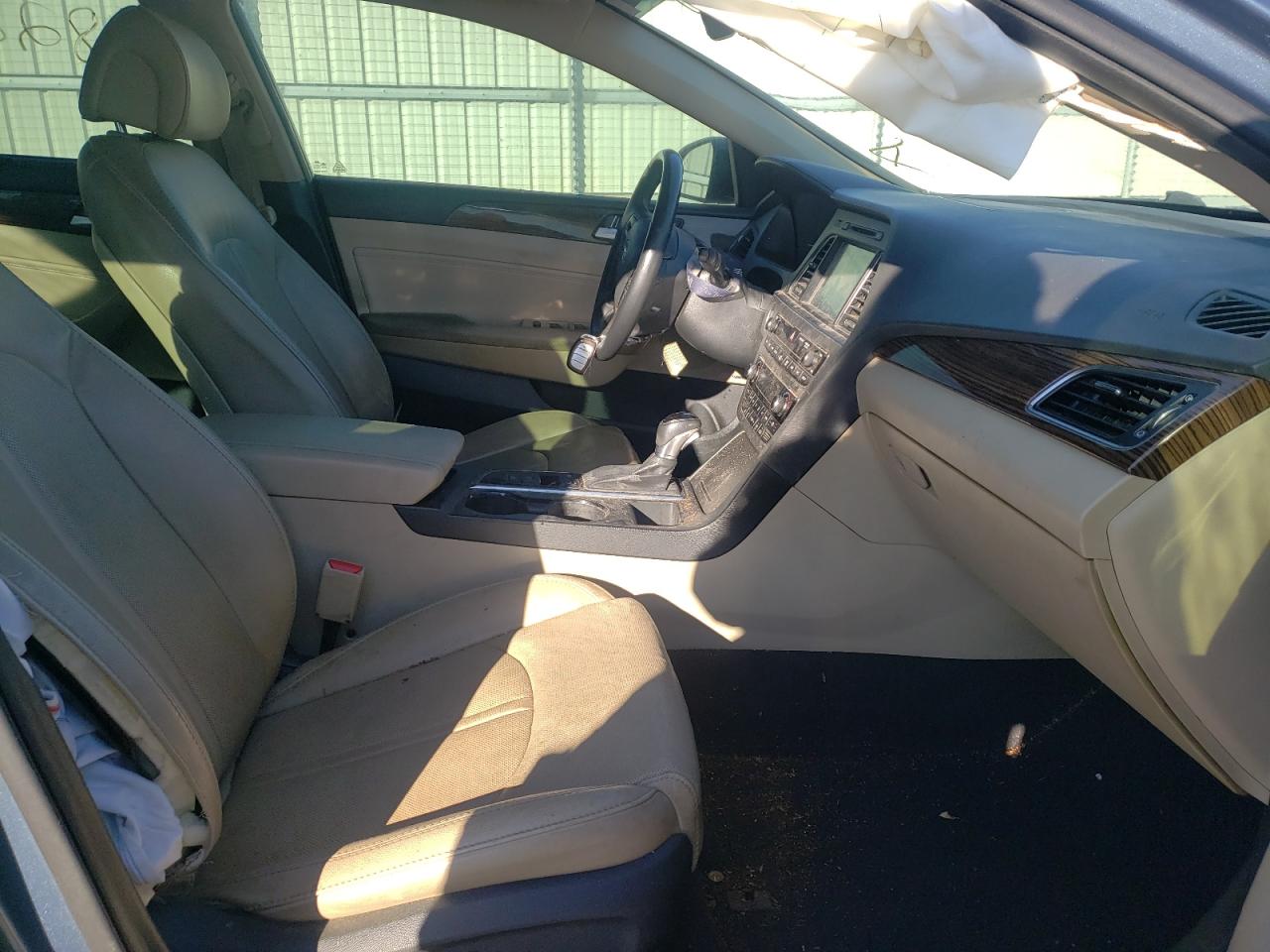Photo 5 from auction – 2016 HYUNDAI SONATA SPO with VIN 5NPE34AF8GH330781
