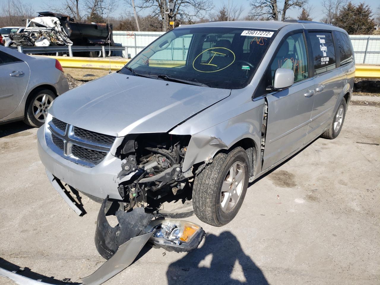 Photo 2 from auction – 2011 DODGE GRAND CARA with VIN 2D4RN5DG7BR755204