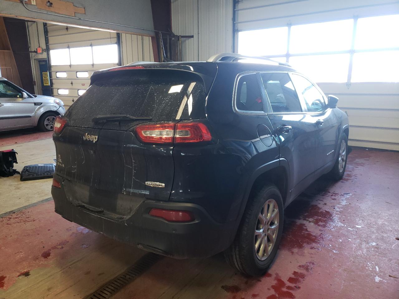 Photo 4 from auction – 2016 JEEP CHEROKEE L with VIN 1C4PJMCB4GW205036