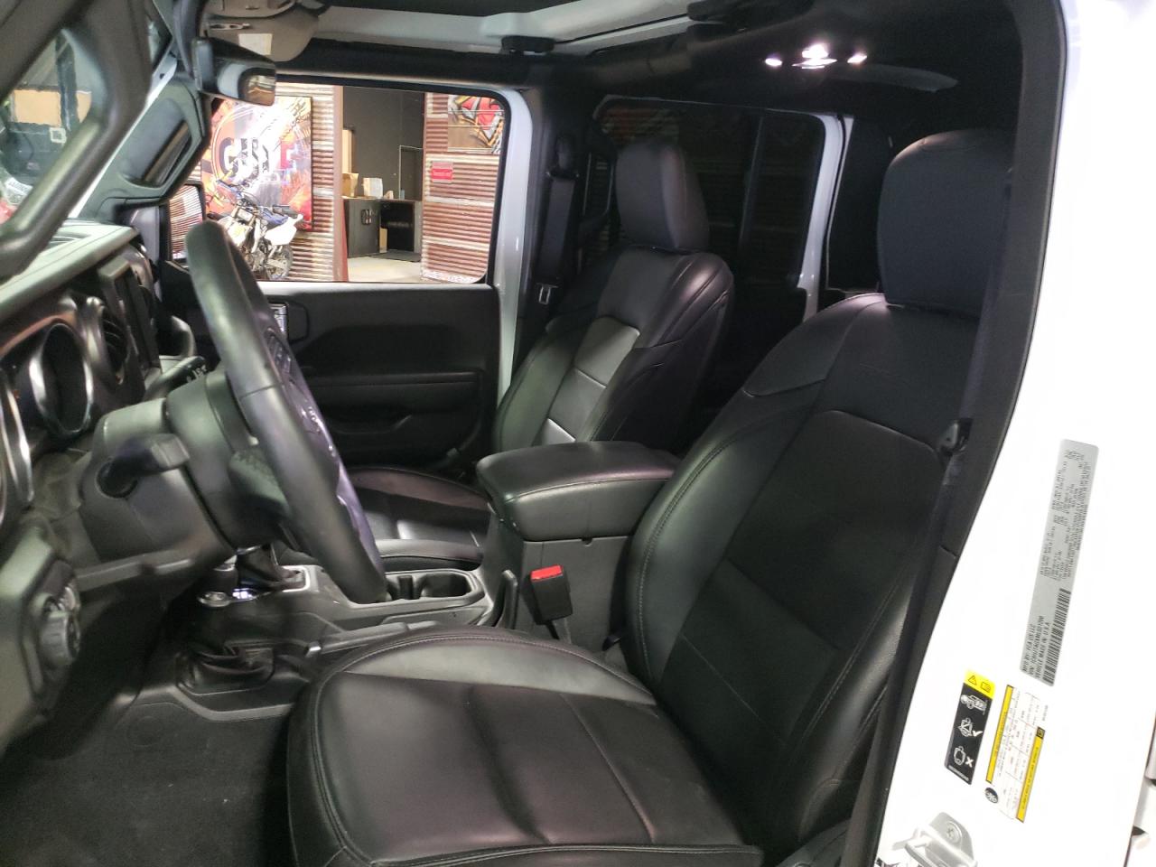 Photo 7 from auction – 2021 JEEP GLADIATOR with VIN 1C6HJTAGXML551206