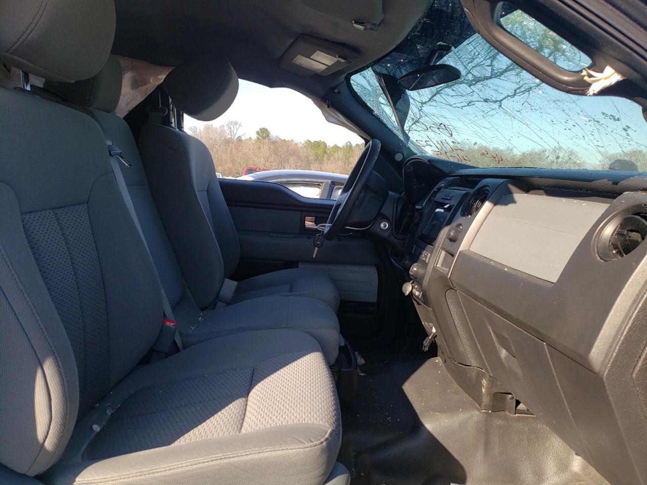 Photo 5 from auction – 2013 FORD F150 SUPER with VIN 1FTFX1EF3DFB94695