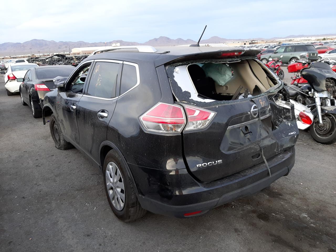 Photo 3 from auction – 2016 NISSAN ROGUE S with VIN KNMAT2MV6GP667461